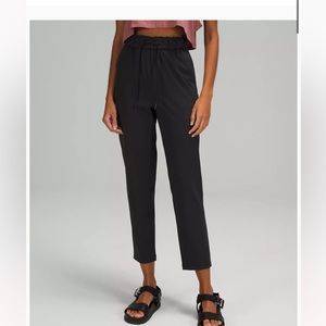 Lululemon on the fly jogger